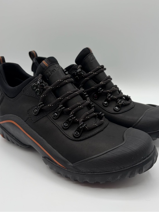 Clarks Shoes - Clarks Muckers Waterproof Black Leather Sneakers Boots Outdoor Shoes Size 6